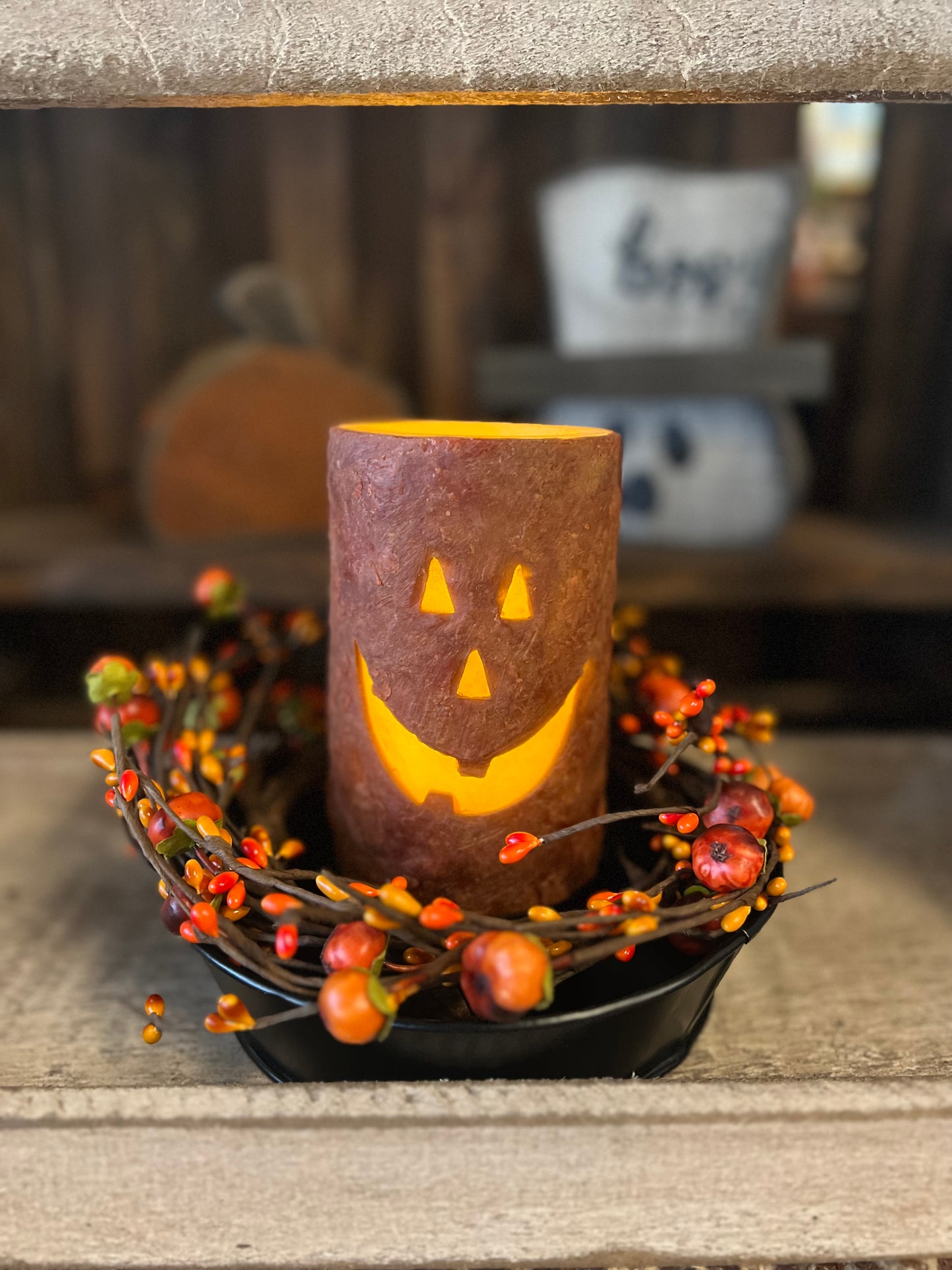 Pumpkin Face Timer Pillar