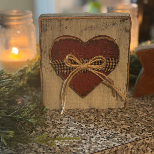 Heart Shelf Sitters Short & Tall